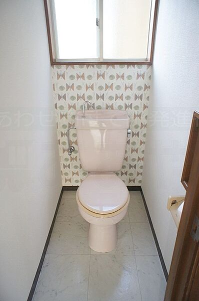 画像11:トイレ（以前のご入居前の写真、現状優先となります。）