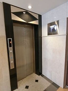 区分マンション-大阪市西区京町堀２丁目 防犯カメラ付きのエレベーターあり