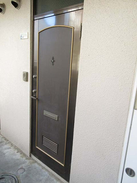 画像17:安心感のある玄関ドア