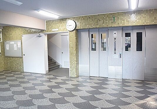 区分マンション-京都市山科区西野阿芸沢町 エレベーター完備