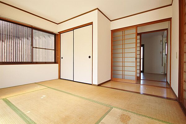 画像7:畳は入居前に表替え致します。