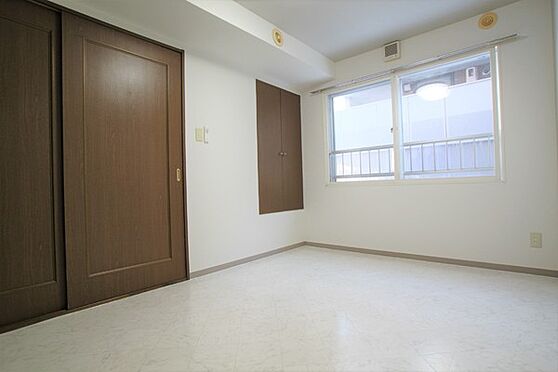 一棟マンション-札幌市中央区南七条西１７丁目 210号室：洋室（別アングル）