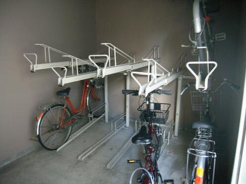区分マンション-大阪市北区本庄西１丁目 便利な自転車置き場も完備