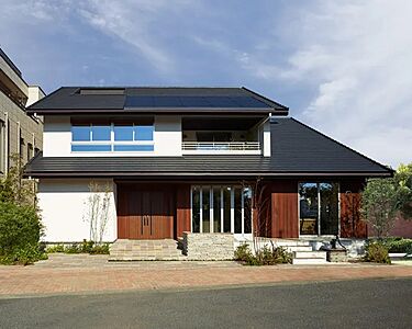 【アキュラホーム　小田原展示場】＠東海道道路沿い　大収納設計のある2.5階建ての二世帯モデルハウスのメイン画像