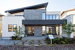 【アキュラホーム 流山おおたかの森展示場】@流山おおたかの森駅徒歩圏 吹き抜けリビングと回遊動線のメイン画像