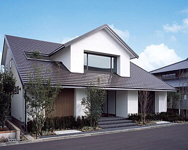 【アキュラホーム　春日部展示場】＠ララガーデン春日部そば　土間・中庭のあるモデルハウスのメイン画像