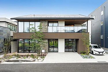 【アキュラホーム　よしおかパーク展示場】＠駒寄ICそば　大開口・吹き抜けリビングが特徴のモデルハウスのメイン画像