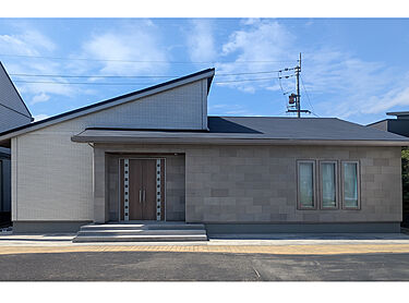 一条工務店　松山パル東展示場のメイン画像