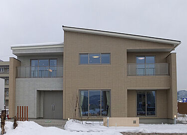 一条工務店　TUY嶋展示場のメイン画像