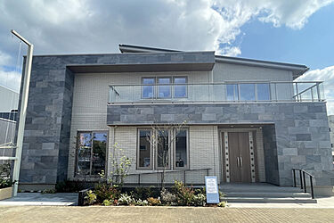 一条工務店　三郷展示場のメイン画像