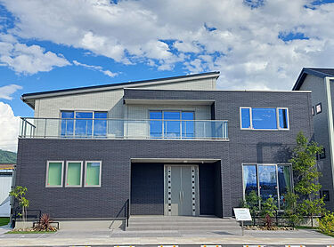 一条工務店　諏訪東展示場のメイン画像