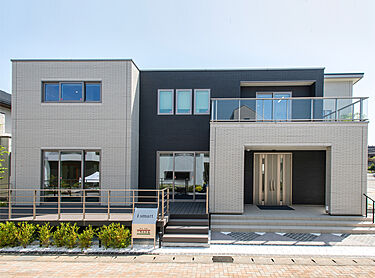 一条工務店　富士南展示場のメイン画像