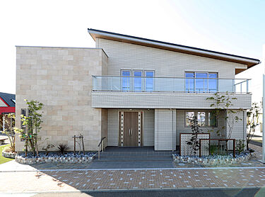 一条工務店 桑名展示場のメイン画像