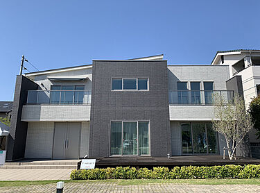 一条工務店　高松東展示場のメイン画像