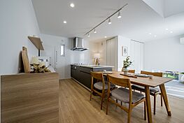 アーキテックス（GROOVY／KANAL HOME／SIMPLE is...／dramacy）の住宅イベント「【WEB予約でQUOカード5,000円分プレゼント】刈谷市一ツ木町モデルハウス来場見学│グレイッシュインテリアが映える広々2階建て│KANAL HOME」の開催場所 KANAL HOME_刈谷市一ツ木町モデルハウス3号地の画像4