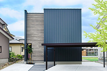 DETAIL BASE（ディテール・ベース）の住宅イベント「上越市春日新田モデルハウス｜吹き抜けと意匠階段を中心に集いつながる住まい」の開催場所 ベース：上越市春日新田モデルハウスの画像