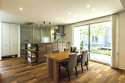 アキュラホーム(AQ Group)の住宅イベント「【年間5,000組以上が予約！】大好評！はじめての家づくり相談会（無料）」の開催場所 春日部展示場 ＠ララガーデン春日部そば　土間・中庭のあるモデルハウスの画像