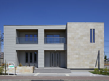 一条工務店の住宅イベント「冬のお悩み解消！全館床暖房で｢家中どこでも春の陽気｣を実現！ 一条工務店の性能体感イベント」の開催場所 一条工務店　燕三条展示場の画像