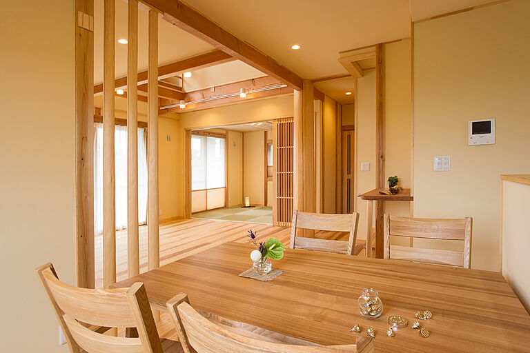 『木のひらや』に住もう (有)築地住建の公式画像_リビング2