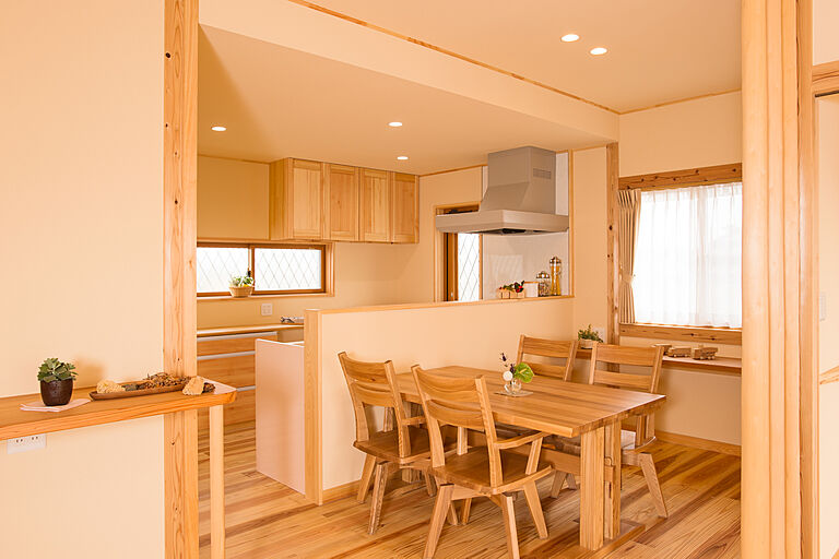 『木のひらや』に住もう (有)築地住建の公式画像_リビング6