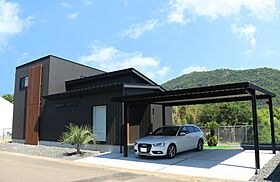 伸和建設株式会社の施工事例「絶景が見渡せる半平屋のお家」の画像1