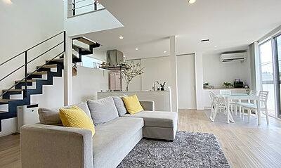 シンプルモダンスタイルのリビング 伸和建設株式会社の事例画像