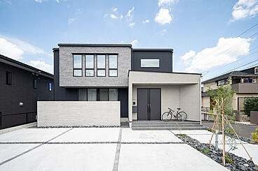 伸和建設株式会社の施工事例「吹き抜け×ホテルライクなお家」の画像