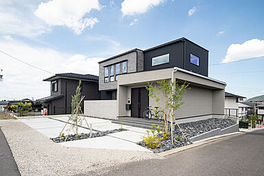 伸和建設株式会社の施工事例「吹き抜け×ホテルライクなお家」の画像1