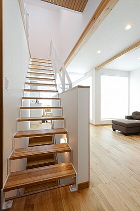 姫路の一級建築士【住空間建築設計】の施工事例「加古川市 F様邸 狭小地に建つ3階建て」の画像3