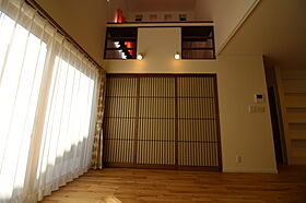 八幡コーポレーション株式会社の施工事例「カフェ風の空間に遊び心をちりばめた家」の画像2