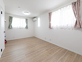 八幡コーポレーション株式会社の施工事例「大きな吹抜×ZEH住宅」の画像10