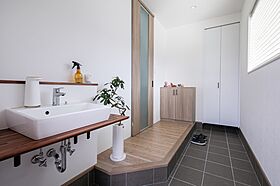 八幡コーポレーション株式会社の施工事例「家族のスタイルに合った【半平屋】住宅」の画像7