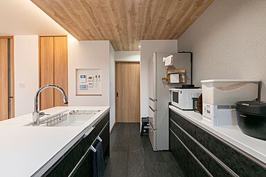 八幡コーポレーション株式会社の施工事例「和の要素を取り入れたシンプルモダンなお家」の画像1