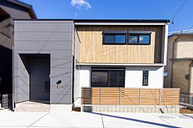 FUJIKEN ORDERHOUSEの施工事例「ナチュラルカラーが心地いい。日差したっぷりの暖かなお家。」のメイン画像