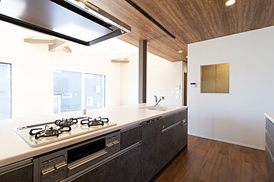 FUJIKEN ORDERHOUSEの施工事例「広々13帖のスタジオがあるお家」の画像3