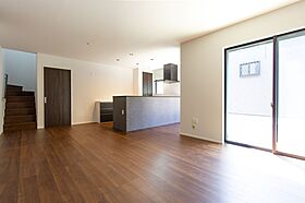 FUJIKEN ORDERHOUSEの施工事例「インナーガレージつき!すっきりシンプルなお家。」の画像2