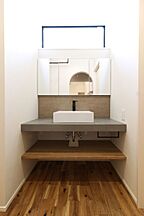 木の家スタイルの洗面所 FUJIKEN ORDERHOUSEの事例画像