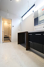 木の家スタイルの洗面所 FUJIKEN ORDERHOUSEの事例画像