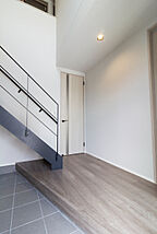 シンプルモダンスタイルの玄関 FUJIKEN ORDERHOUSEの事例画像