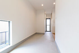 FUJIKEN ORDERHOUSEの施工事例「視線の抜けが心地いい、西海岸風の開放的なお家」の画像2