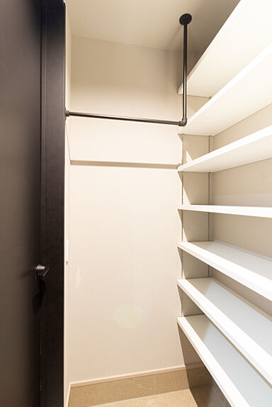 FUJIKEN ORDERHOUSEの施工事例「勾配天井の2階リビングのお家」の画像2