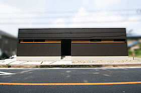 FUJIKEN ORDERHOUSEの施工事例「ビルトインガレージつき/L字型の平屋のお家」の画像1