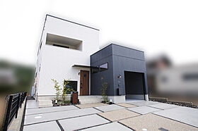 FUJIKEN ORDERHOUSEの施工事例「ガレージつきの色あざやかなお家」のメイン画像