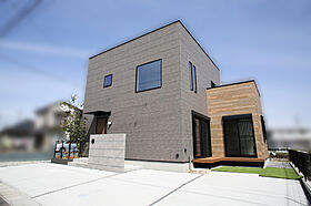 FUJIKEN ORDERHOUSEの施工事例「充実した収納がうれしい!鉄骨階段のある家 ZERO-CUBE+BOX」の画像1