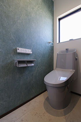 FUJIKEN ORDERHOUSEの施工事例「シックな色味でまとめた、中庭のある家 ZERO-CUBE 回 KAI」の画像5