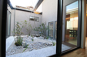 FUJIKEN ORDERHOUSEの施工事例「ガレージつきの中庭を囲んだ平屋のお家」の画像4