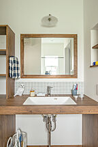 カフェスタイルの洗面所 株式会社トミオの事例画像