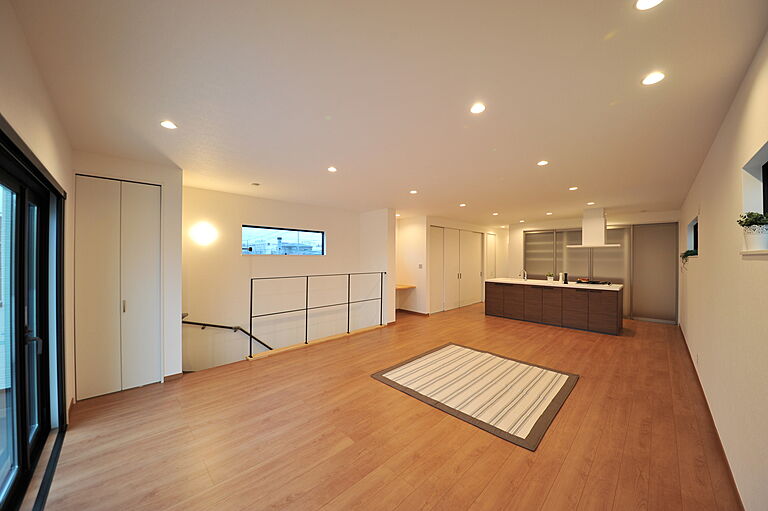 株式会社エスクリエイトの公式画像_リビング5