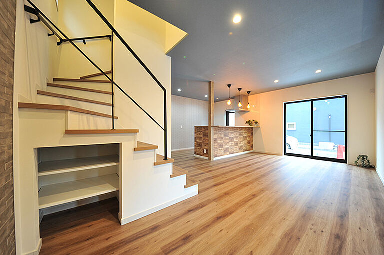 株式会社エスクリエイトの公式画像_リビング4