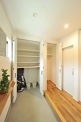 株式会社エスクリエイトの施工事例「岸和田市 無垢材たっぷりの家」の画像1